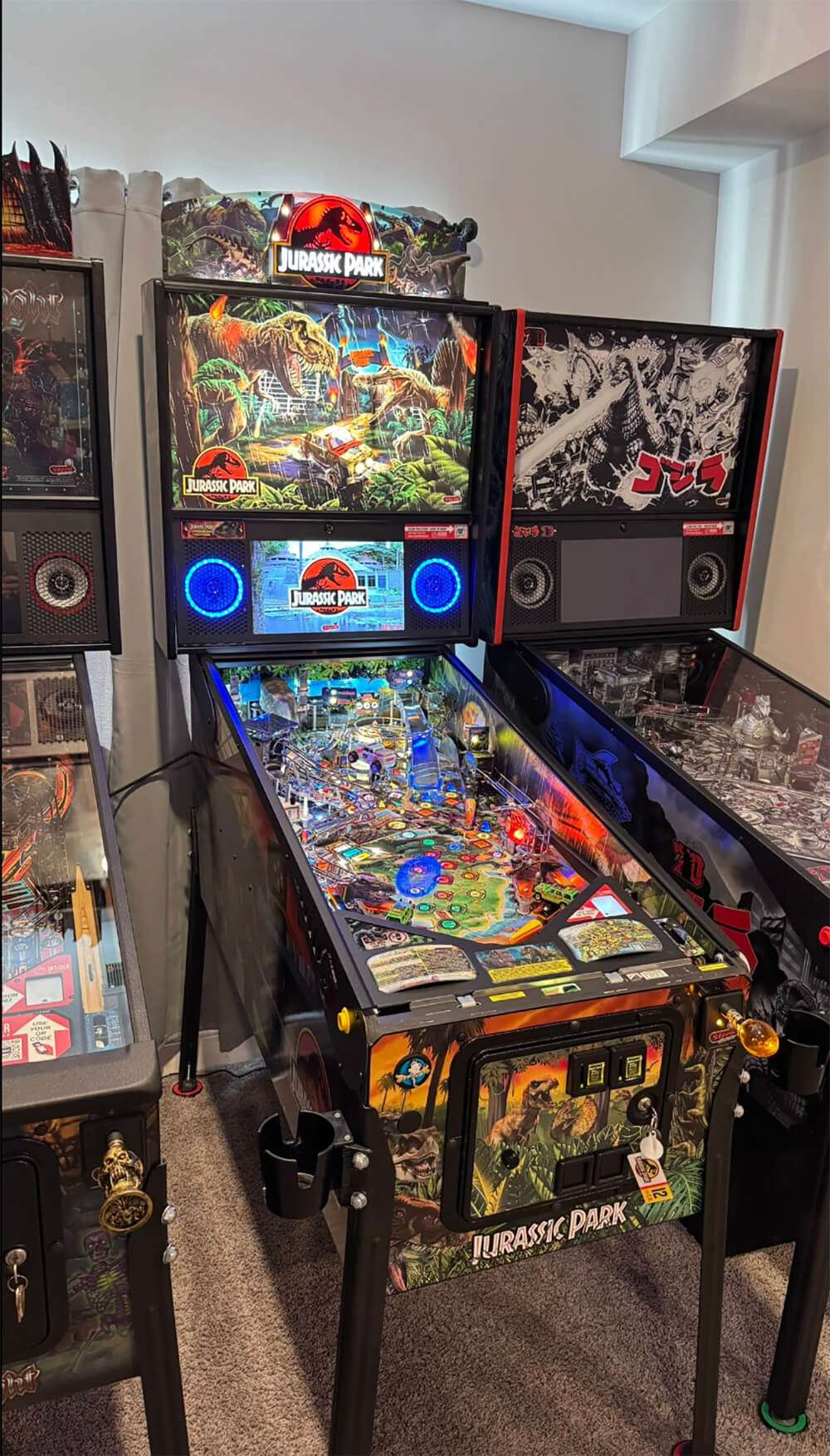 Jurassic Park Premium (Stern): Loaded w/ Topper, Armor, & More